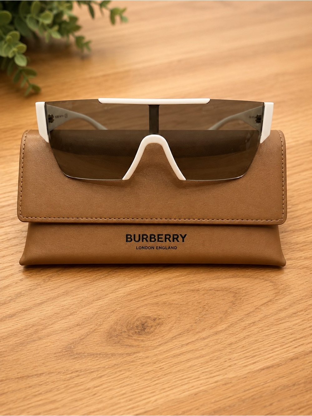 Burberry White Shield Sunglasses with Brown Gradient Lens - Picture 5 of 6
